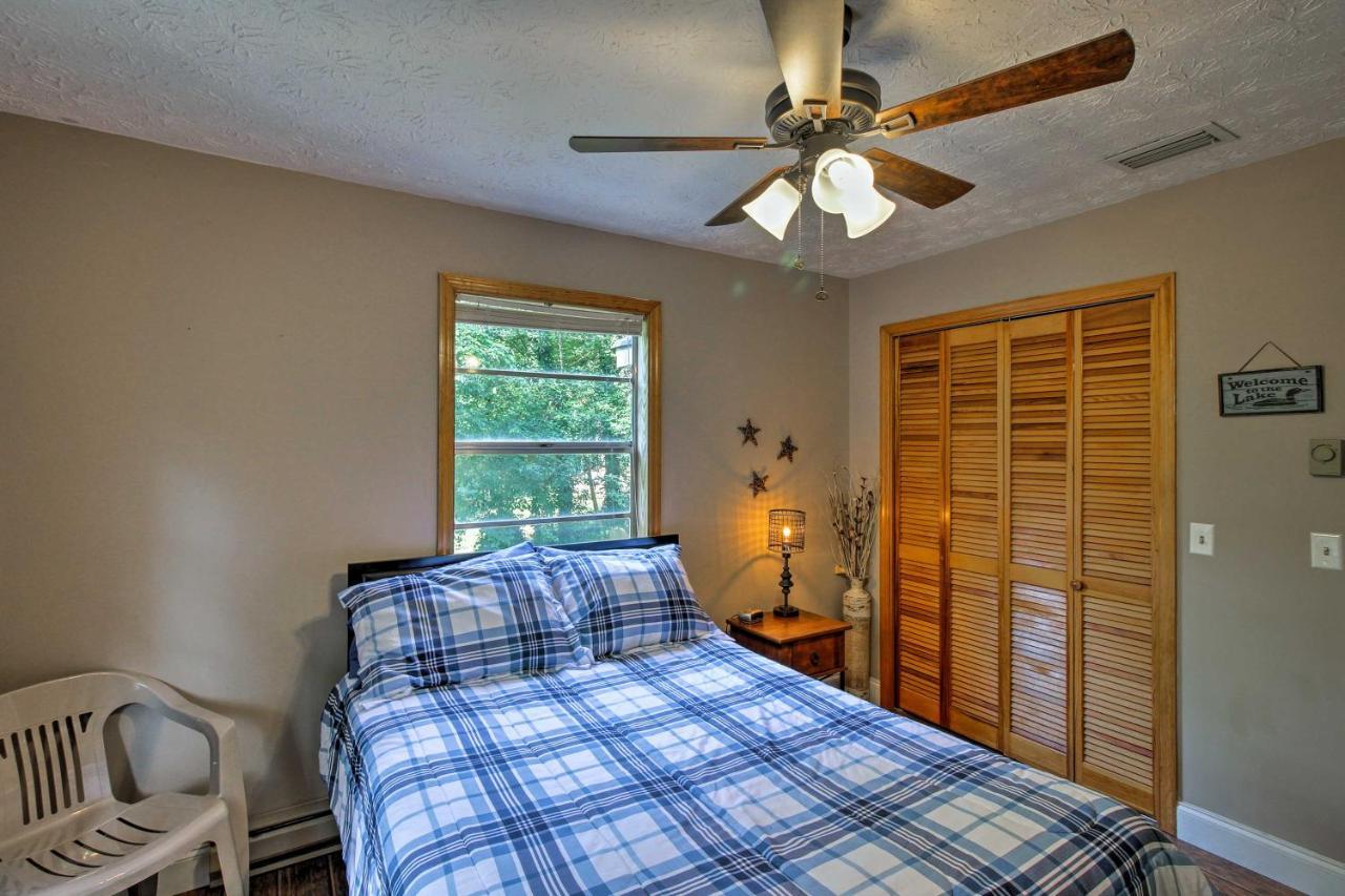 Spacious Georgia Getaway With Dock On Lake Lanier! Gainesville Exterior photo